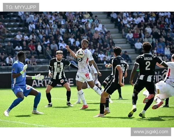 坎布尔与埃因青年激战在即谁能在这场较量中脱颖而出