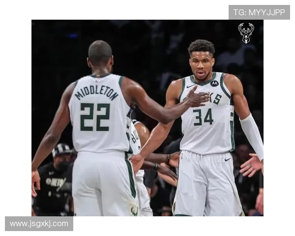 字母哥选择观望雄鹿夺冠前景拒绝提前续约引发关注